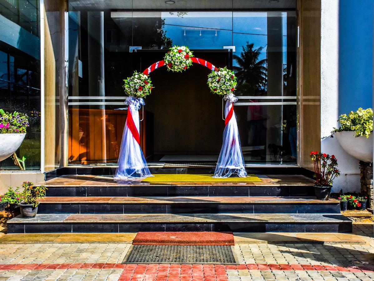 Capitalcity hotel Badulla Esterno foto