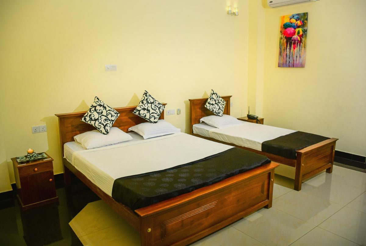 Capitalcity hotel Badulla Esterno foto