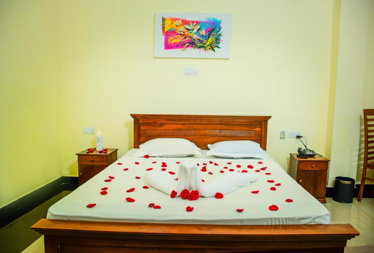 Capitalcity hotel Badulla Esterno foto